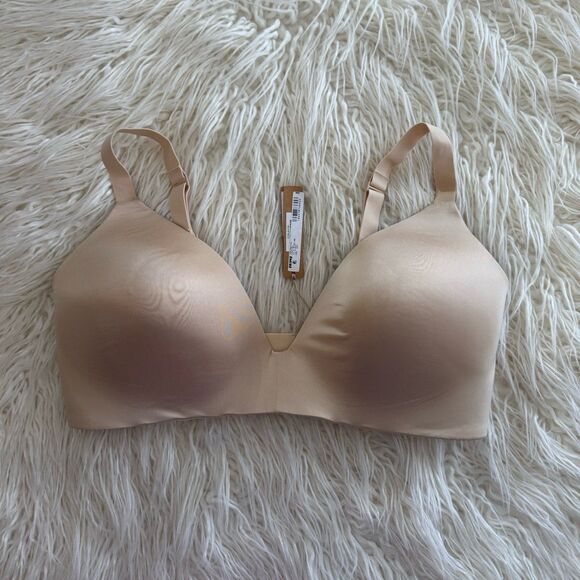 Skims Wireless Form T-shirt Bra Sand Size 40DD - Picture 2 of 8